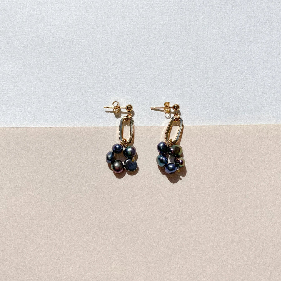 Boucles d'oreilles upcyclées perles d'eau douce noires