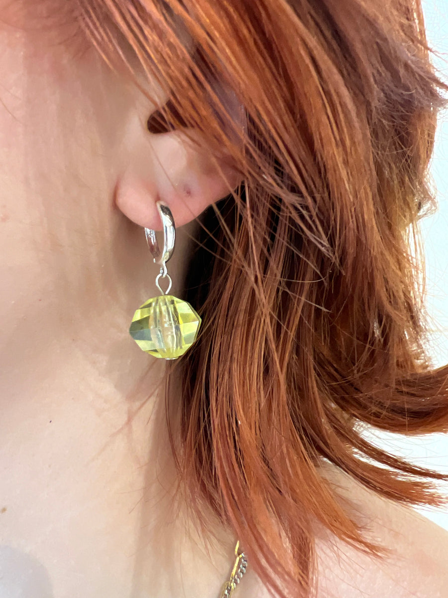 Boucles d'oreilles argent et cristal vert acidulé