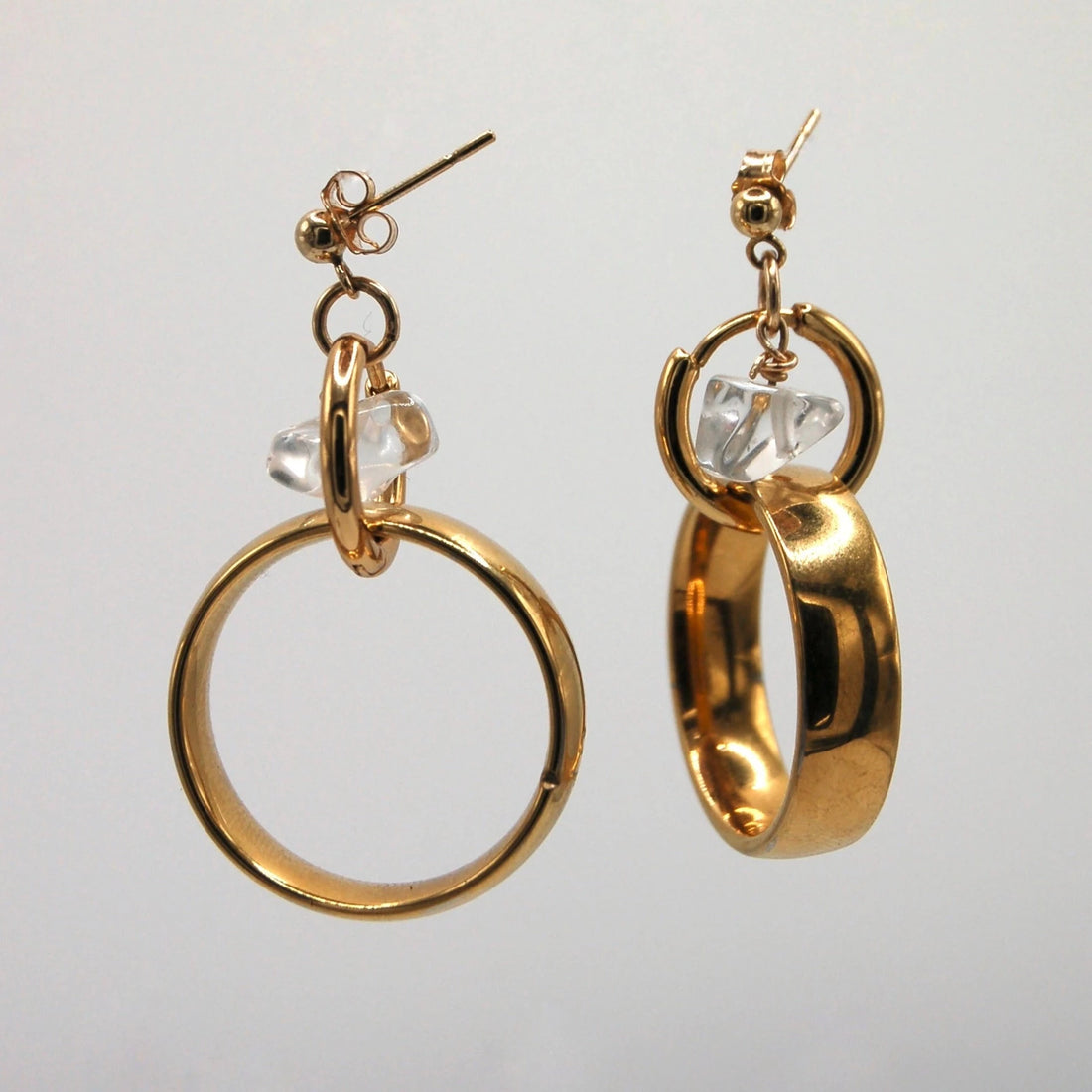 Boucles d’oreilles upcyclées bague et cristal