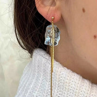 Ice cube earring and gold-plated chain 